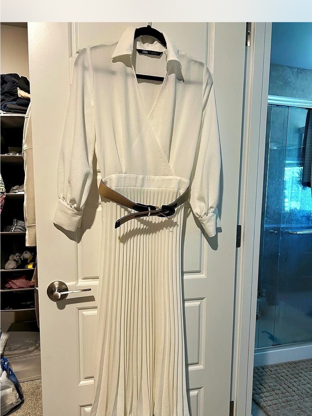 Zara white Pleated midi Dress - Picture 2 of 8